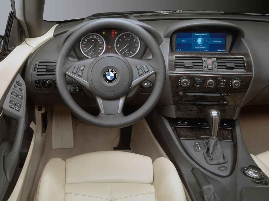 Торпедо BMW 645Ci Convertible (E64) 2004 года  (фото 28 из 43)